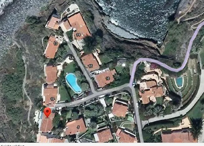La Pardela Oceanfront Apartment *