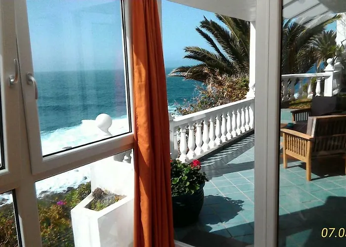 Apartment La Pardela Oceanfront *