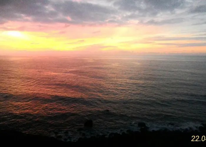 La Pardela Oceanfront Apartment